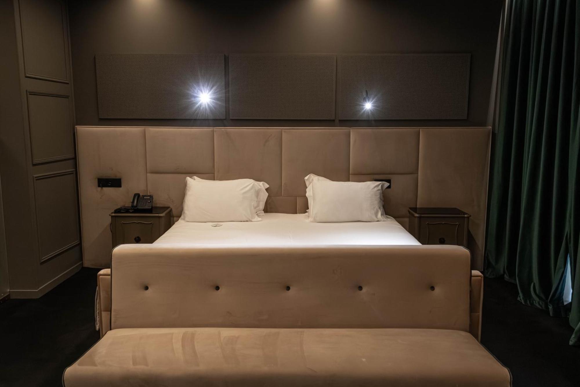 Hotel Rubens & 4*
